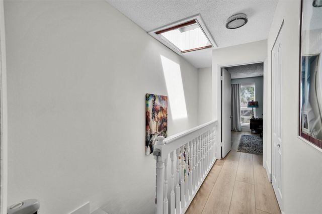 670 Kensington Place 5B, Wilton Manors, FL 33305