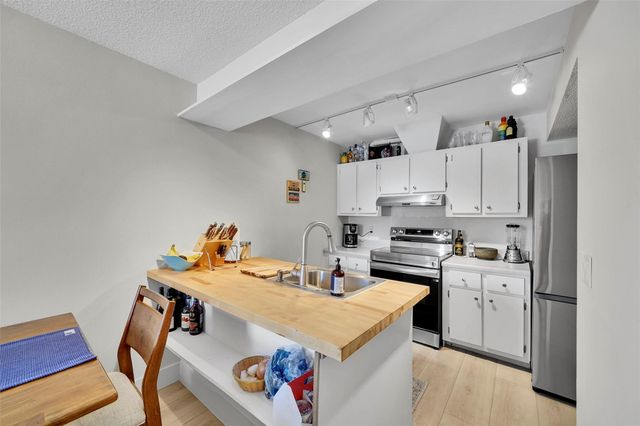 670 Kensington Place 5B, Wilton Manors, FL 33305