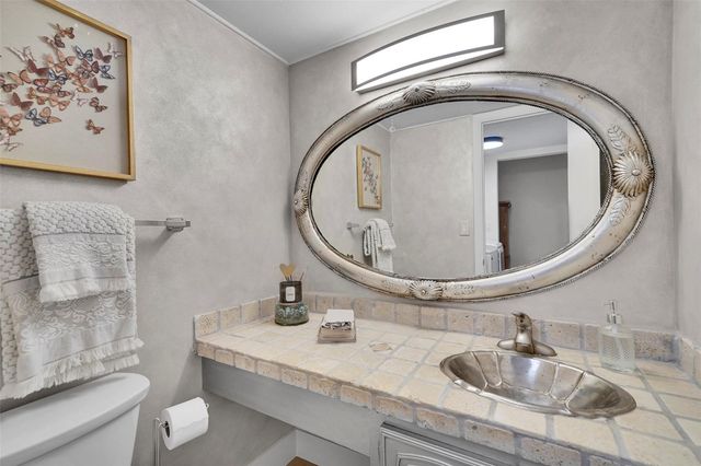 670 Kensington Place 5B, Wilton Manors, FL 33305