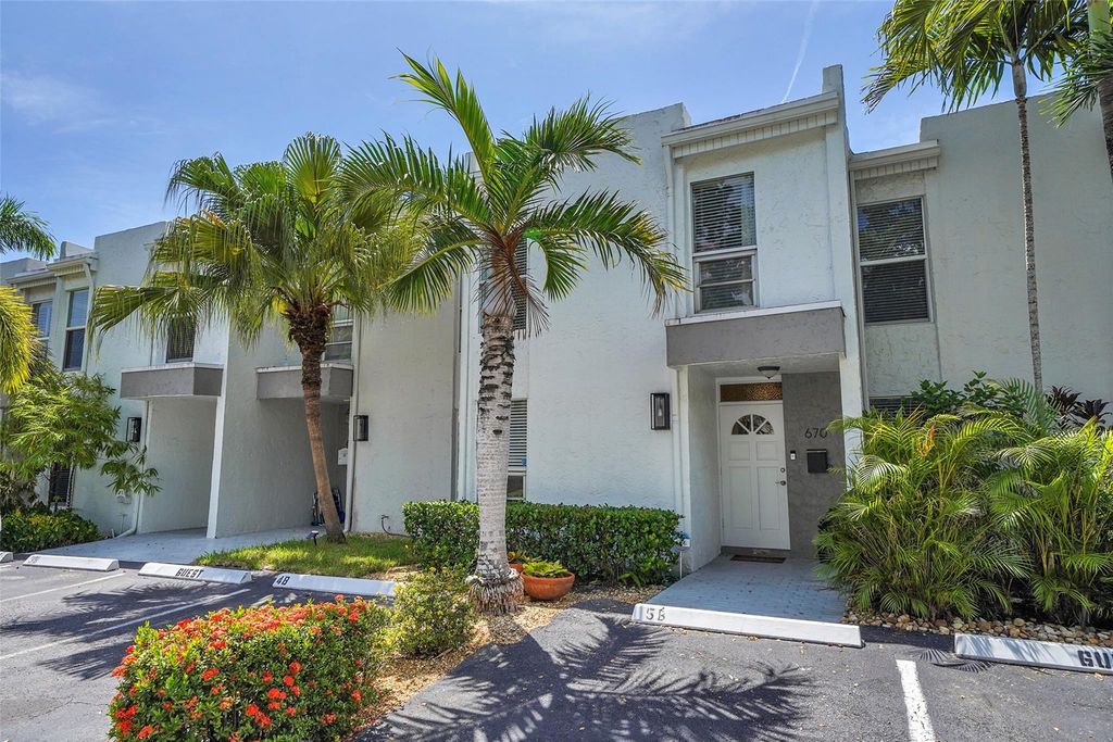 670 Kensington Place 5B, Wilton Manors, FL 33305