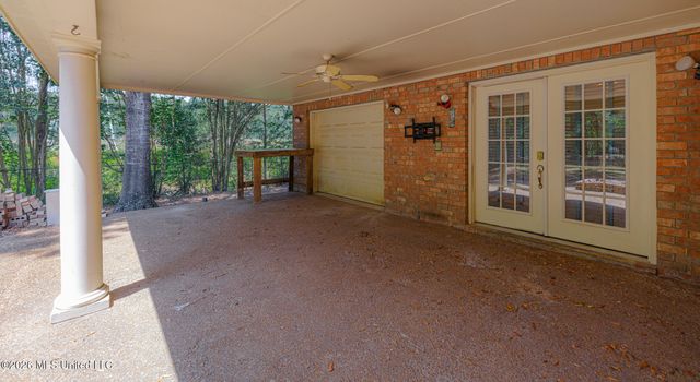 6313 Cedarwood Drive, Jackson, MS 39213