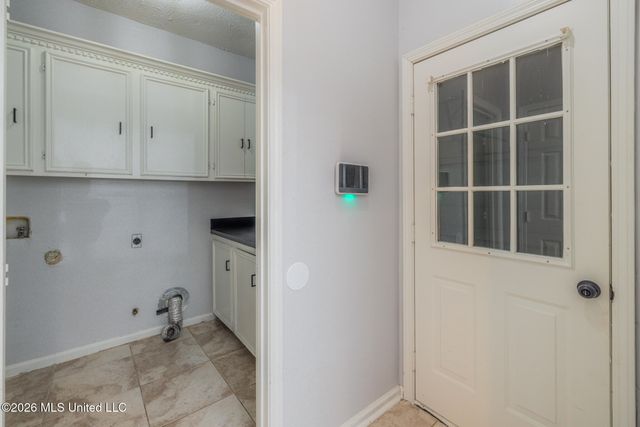 6313 Cedarwood Drive, Jackson, MS 39213