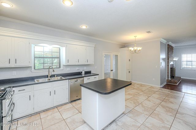 6313 Cedarwood Drive, Jackson, MS 39213
