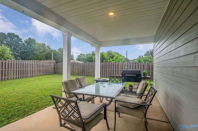 1038 Highgrove Heights NW, Harvest, AL 35749