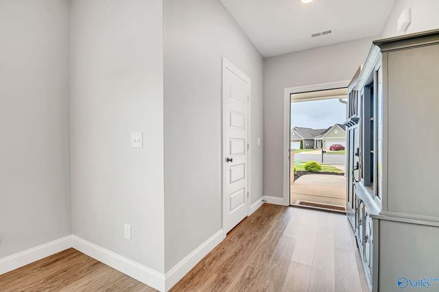1038 Highgrove Heights NW, Harvest, AL 35749