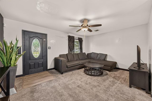 10914 La Crosse Street, Jacinto City, TX 77029