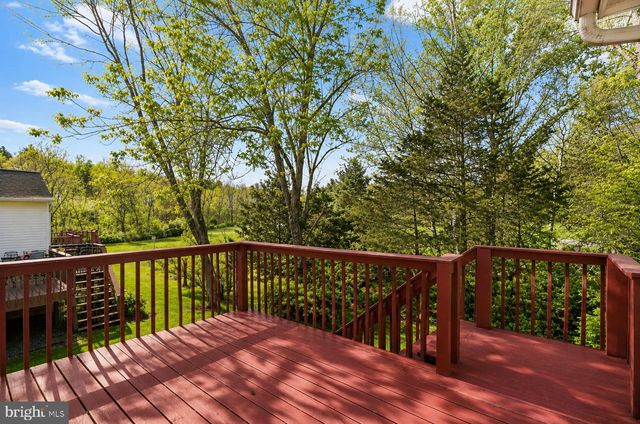 196 WALTON CT, Reading, PA 19606