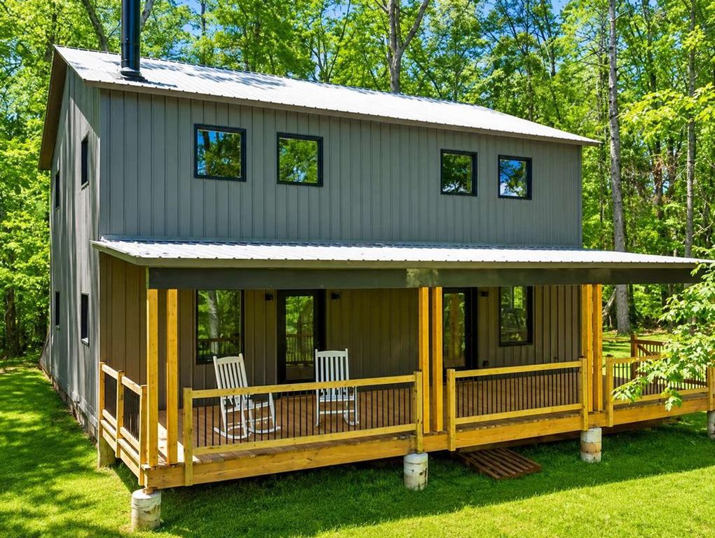 38 Friendly Lane, Mccaysville, GA 30555