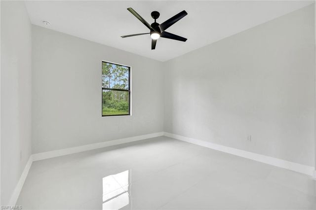 1137 Rahway ST E, Lehigh Acres, FL 33974