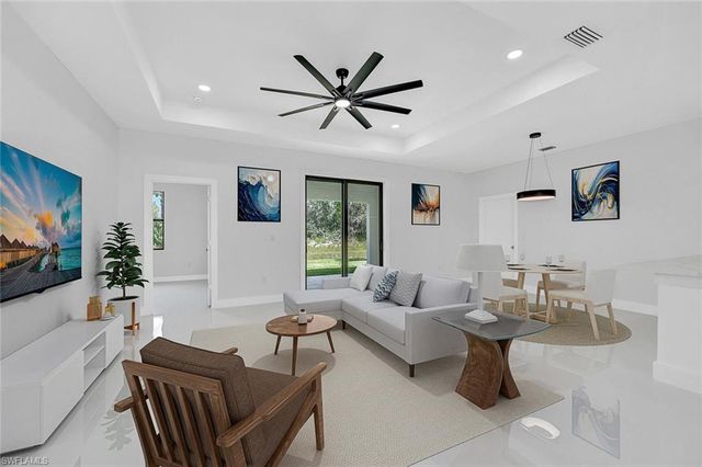 1137 Rahway ST E, Lehigh Acres, FL 33974