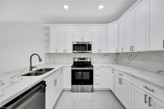 1137 Rahway ST E, Lehigh Acres, FL 33974