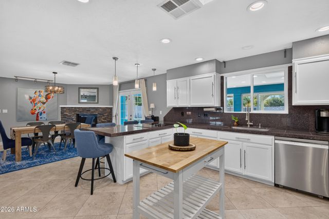 3227 E CORRINE Drive, Phoenix, AZ 85032