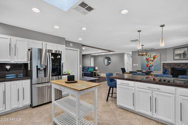 3227 E CORRINE Drive, Phoenix, AZ 85032