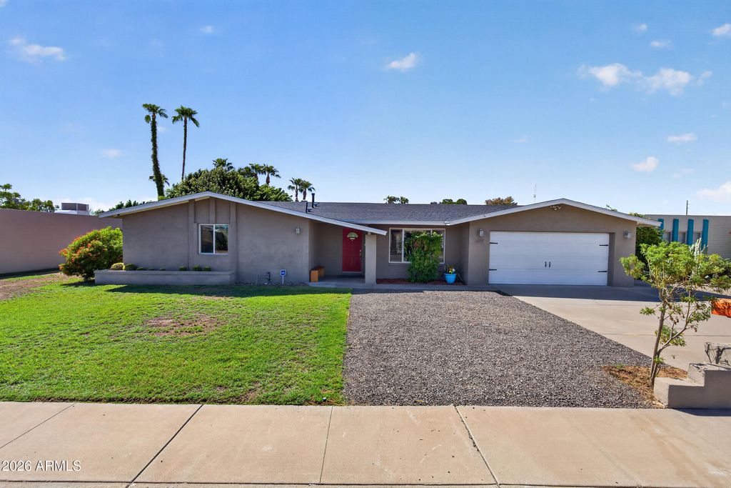 3227 E CORRINE Drive, Phoenix, AZ 85032 — exterior