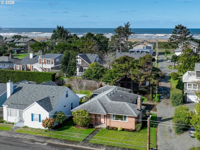 1210 S COLUMBIA St, Seaside, OR 97138