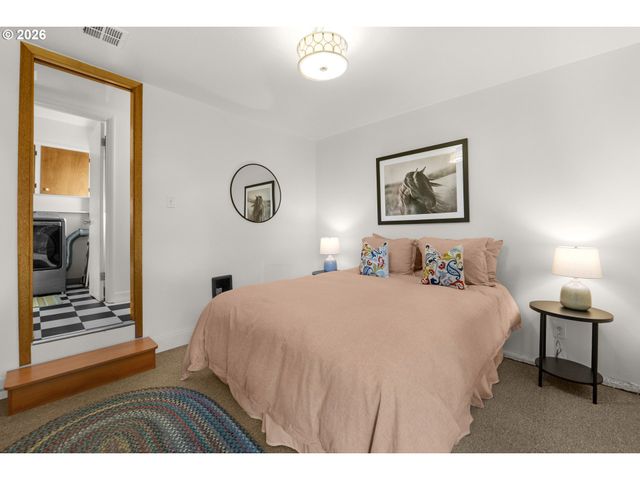 1210 S COLUMBIA St, Seaside, OR 97138