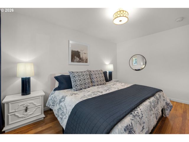 1210 S COLUMBIA St, Seaside, OR 97138