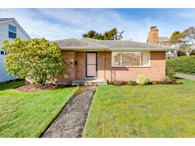 1210 S COLUMBIA St, Seaside, OR 97138