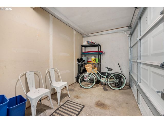 1210 S COLUMBIA St, Seaside, OR 97138