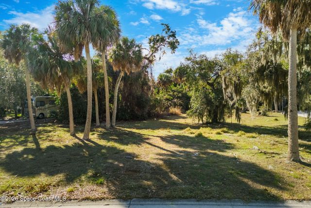 1485 S Oaks Drive, Merritt Island, FL 32952