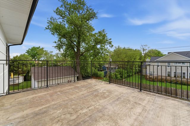901 Elmdale Road, Glenview, IL 60025