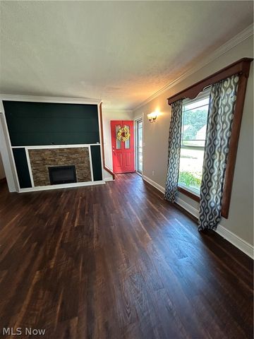 2337 Schubert Street, Cuyahoga Falls, OH 44221