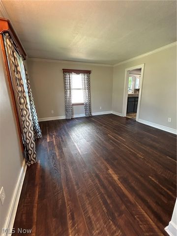 2337 Schubert Street, Cuyahoga Falls, OH 44221