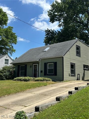 2337 Schubert Street, Cuyahoga Falls, OH 44221