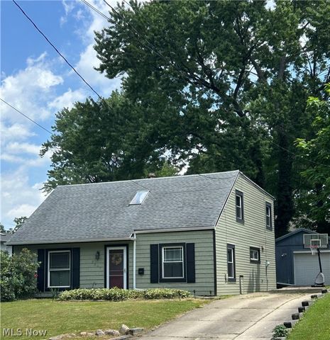 2337 Schubert Street, Cuyahoga Falls, OH 44221
