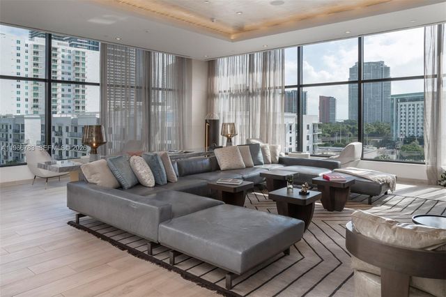 221 SW 12th St PH7, Miami, FL 33130