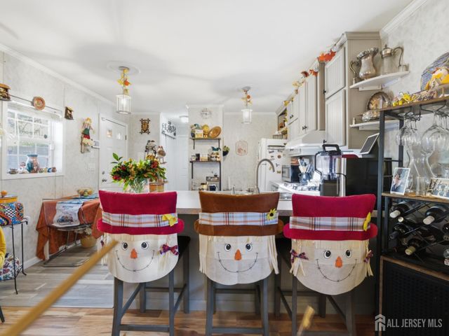 18 3rd Street, Middlesex, NJ 07001