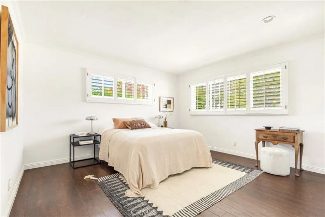1644 Aliso Avenue, Costa Mesa, CA 92627