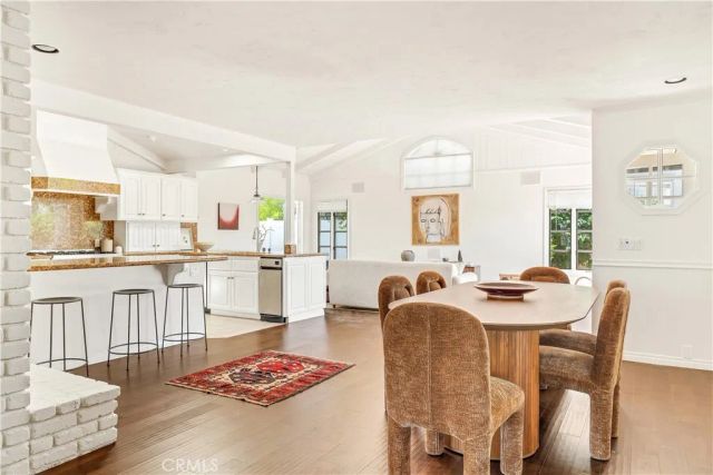 1644 Aliso Avenue, Costa Mesa, CA 92627