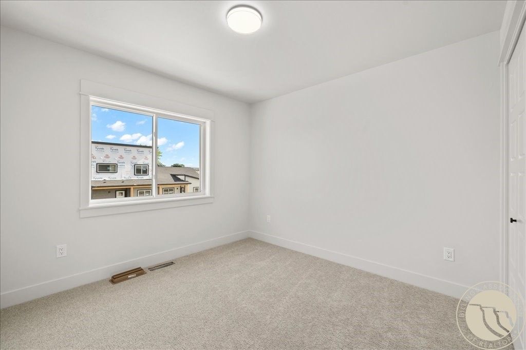 4633 King Avenue West, Billings, MT 59106 photo 30