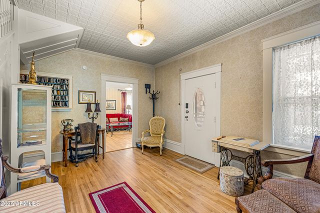 614 W SANTA FE Avenue, Flagstaff, AZ 86001