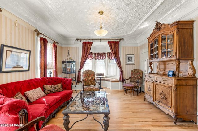 614 W SANTA FE Avenue, Flagstaff, AZ 86001