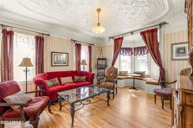 614 W SANTA FE Avenue, Flagstaff, AZ 86001