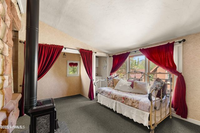 614 W SANTA FE Avenue, Flagstaff, AZ 86001