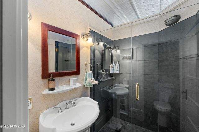 614 W SANTA FE Avenue, Flagstaff, AZ 86001