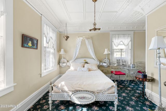 614 W SANTA FE Avenue, Flagstaff, AZ 86001