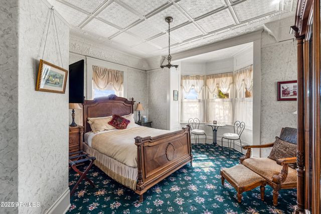 614 W SANTA FE Avenue, Flagstaff, AZ 86001