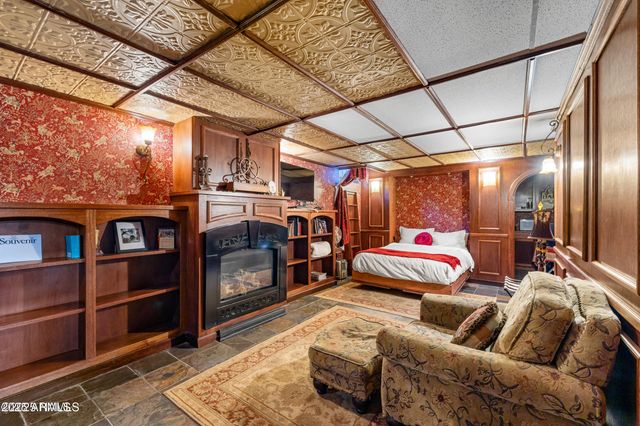 614 W SANTA FE Avenue, Flagstaff, AZ 86001