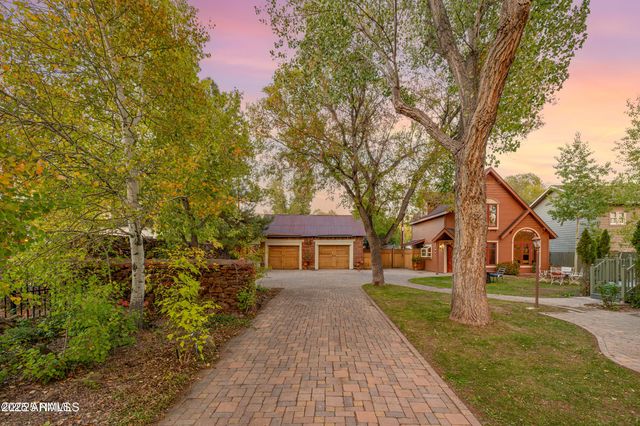 614 W SANTA FE Avenue, Flagstaff, AZ 86001