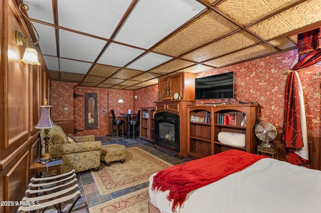 614 W SANTA FE Avenue, Flagstaff, AZ 86001