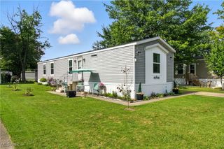 1556 Clarius Circle E, Streetsboro, OH 44241