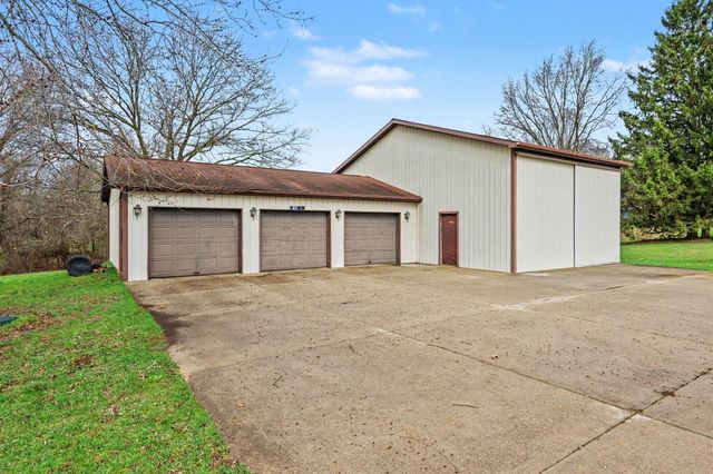 1216 10th Street, Martin, MI 49070