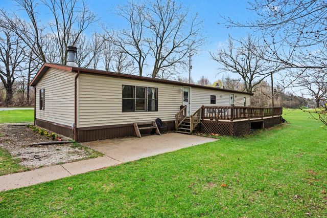 1216 10th Street, Martin, MI 49070