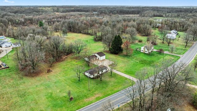 1216 10th Street, Martin, MI 49070