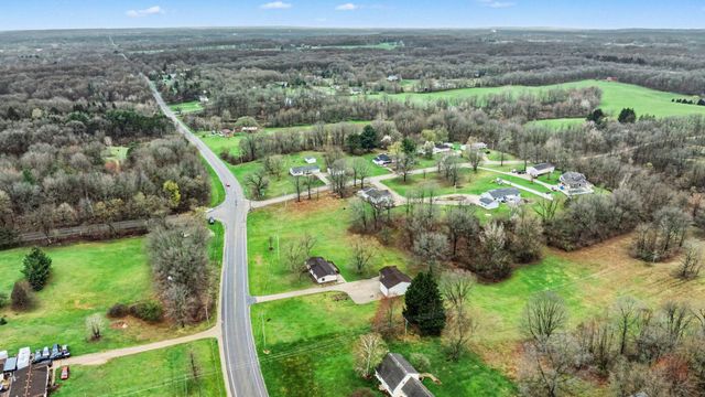 1216 10th Street, Martin, MI 49070