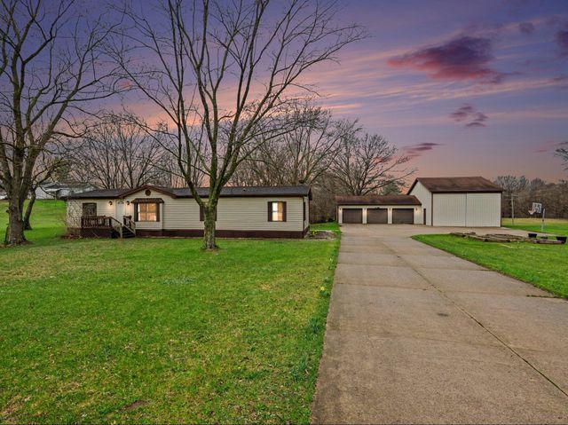 1216 10th Street, Martin, MI 49070